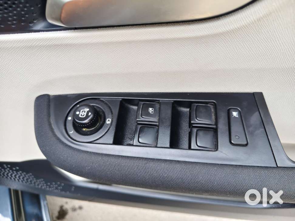 Tata Altroz Xz Plus (s), 2021, Petrol