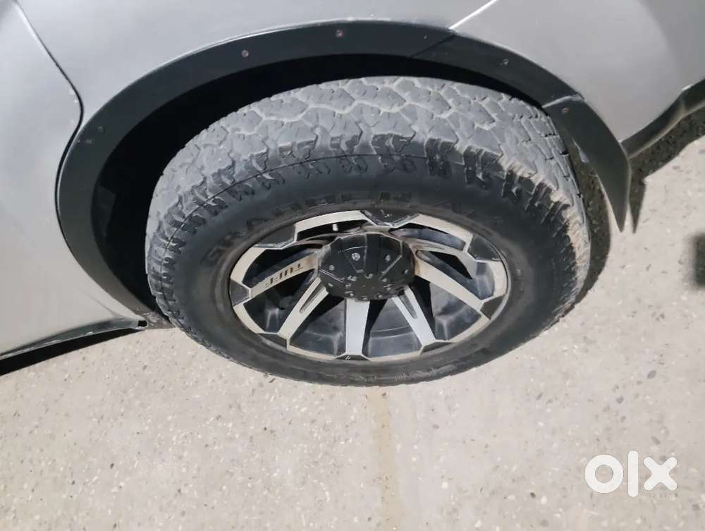 Mahindra Xuv500 2015