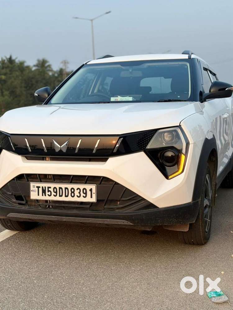 Mahindra Car Petrol 2025