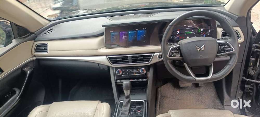 Mahindra Xuv700 2.2 Ax 7 Diesel At Str Awd, 2023, Diesel