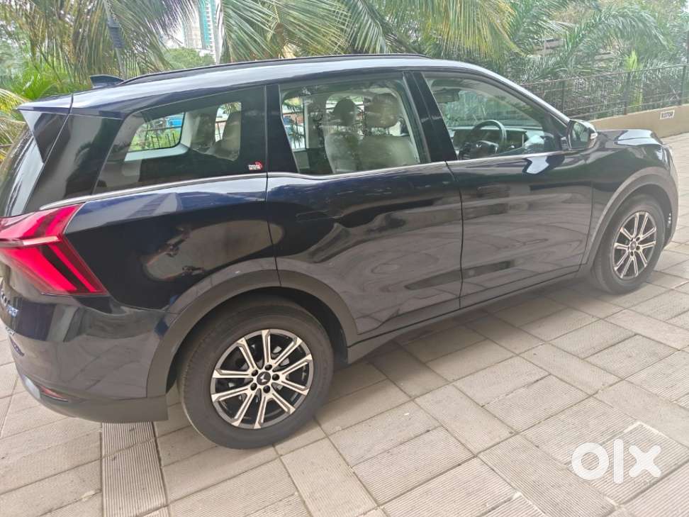 Mahindra Xuv700 2.0 Ax 7 Petrol At Str, 2024, Petrol