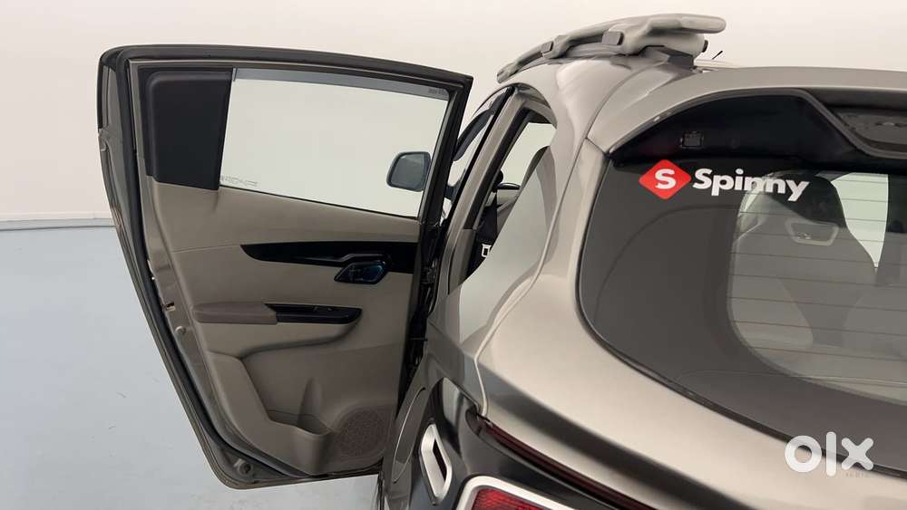 Mahindra Kuv 100 2016-2017 Mfalcon G80 K8, 2016, Petrol