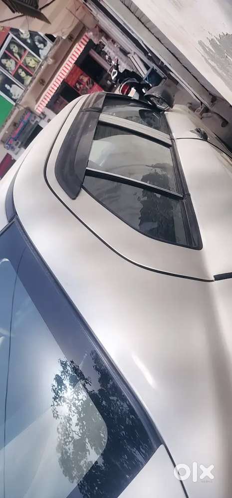 Good Condition Car Verry Less Used Company Fittid Cng Good 30+avrege