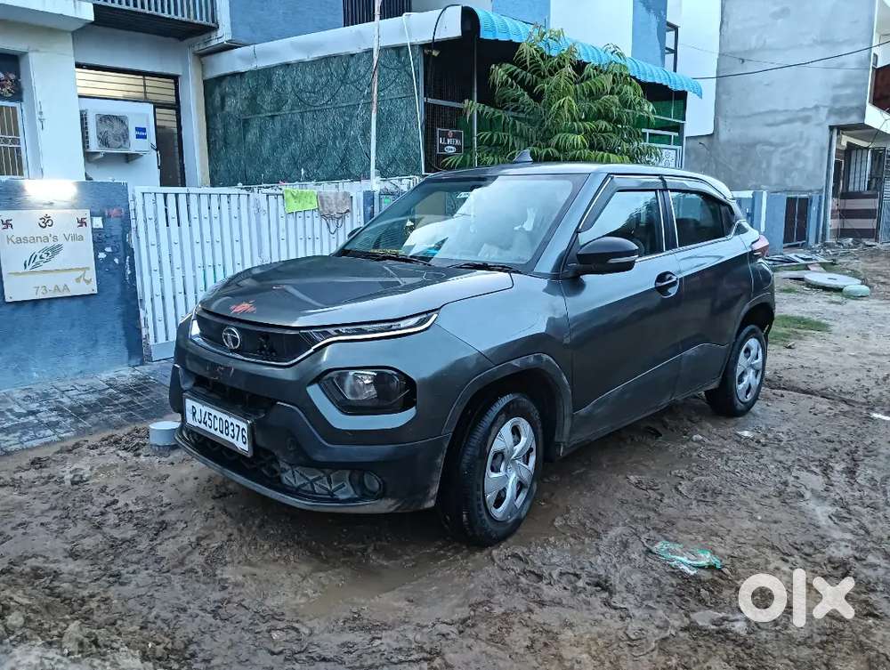 Tata Punch Rhythm 2021