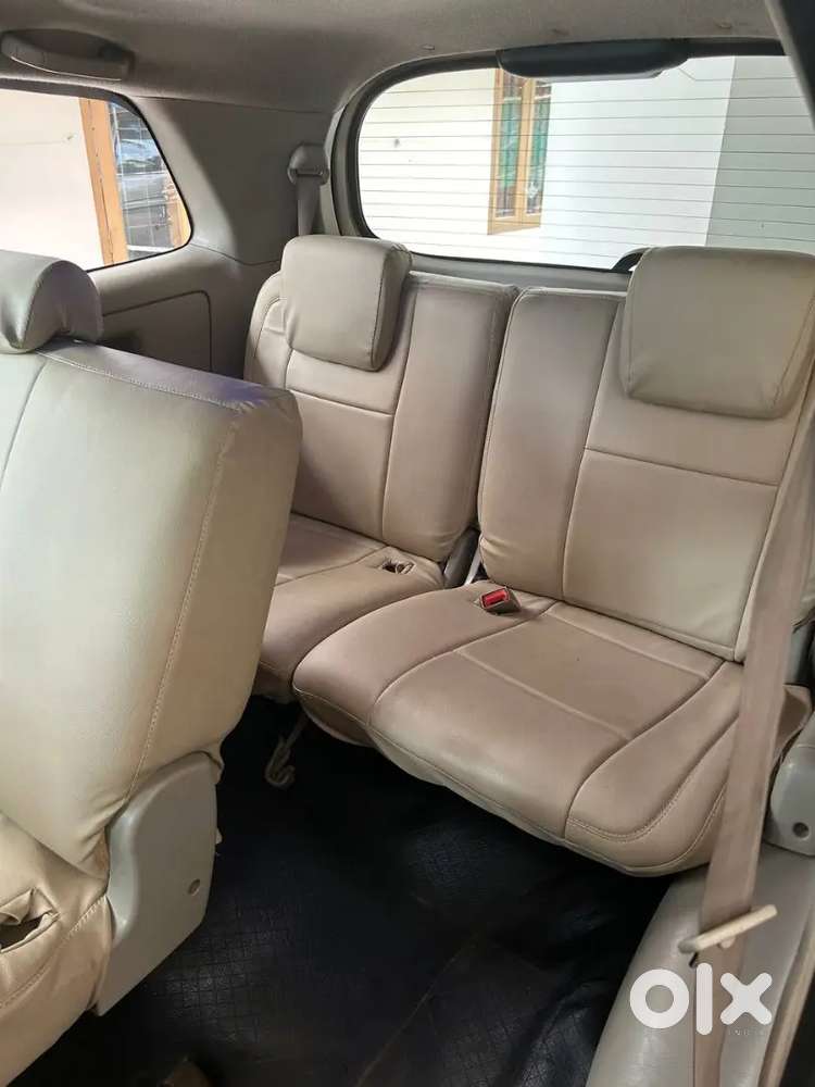 Toyota Innova 2014 Diesel 155000 Km Driven