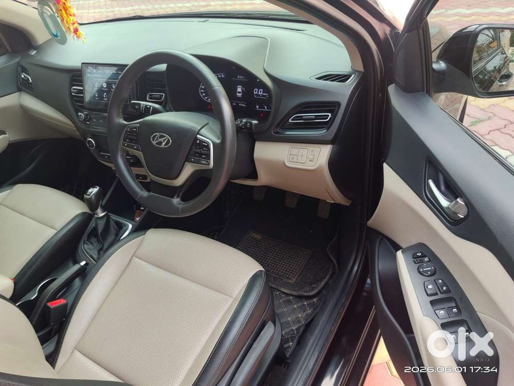 Hyundai Verna 1.5 Sx (o) Petrol Mt, 2020, Petrol