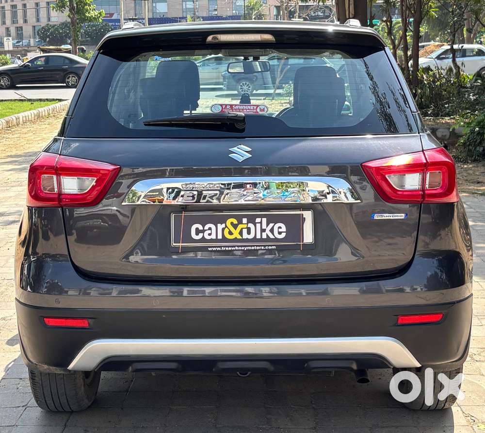 Maruti Suzuki Vitara Brezza Zxi+ Amt, 2022, Petrol