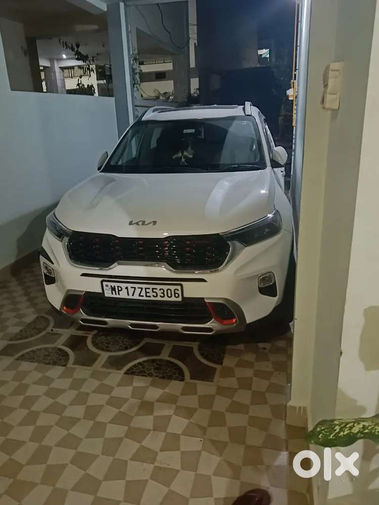 Kia Sonet 2023 Petrol Well Maintained