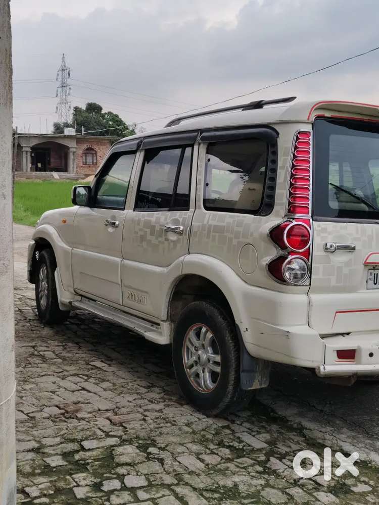 Mahindra Scorpio Diesel 2012 At Airbag