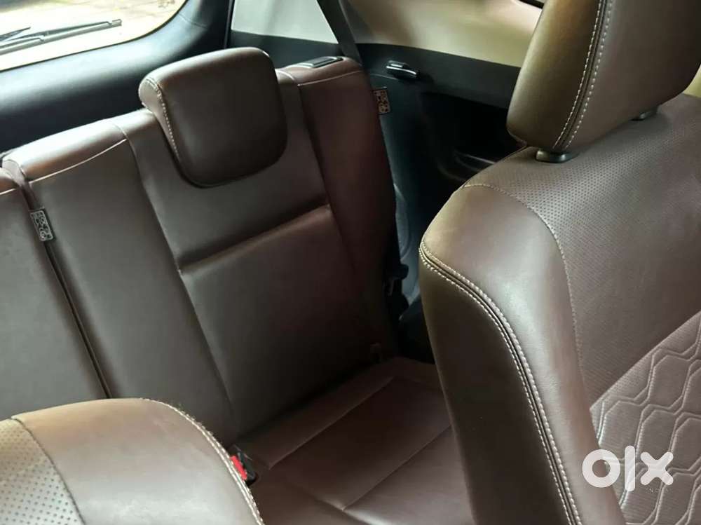 Toyota Innova Hycross 2.0 Zx Hybrid 7 Str, 2024, Petrol