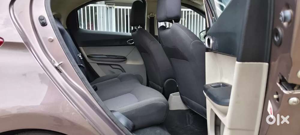 Tata Tiago Xz, 2016, Petrol
