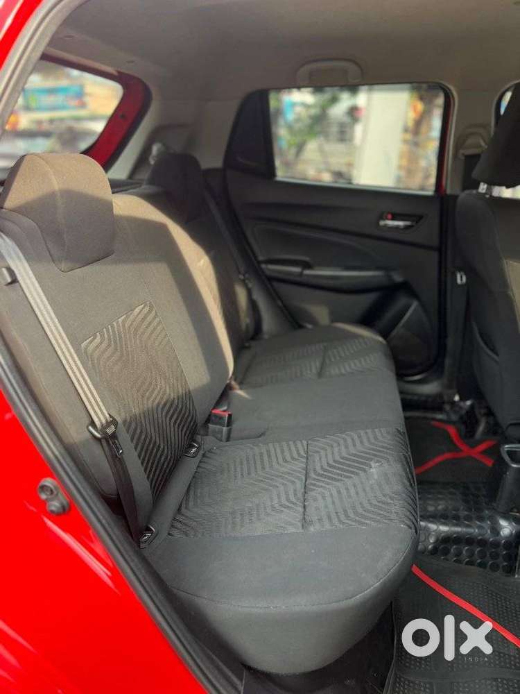Maruti Suzuki Swift Vxi + Manual, 2022, Petrol