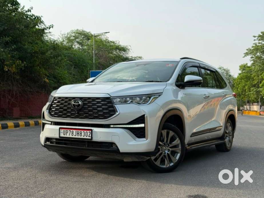 Toyota Innova Hycross 2.0 Zx (o) Hybrid 7 Str, 2025, Petrol