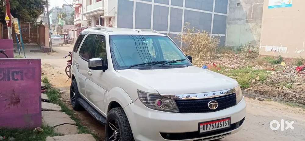 2017 Tata Safari Storme