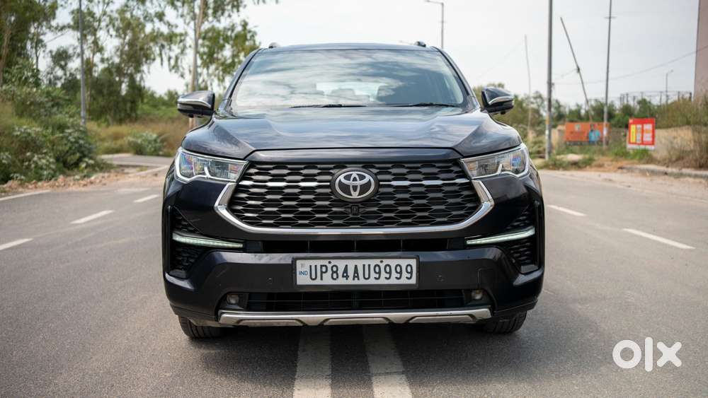 Toyota Innova Hycross 2.0 Vx (o) Hybrid 8 Str, 2024, Petrol