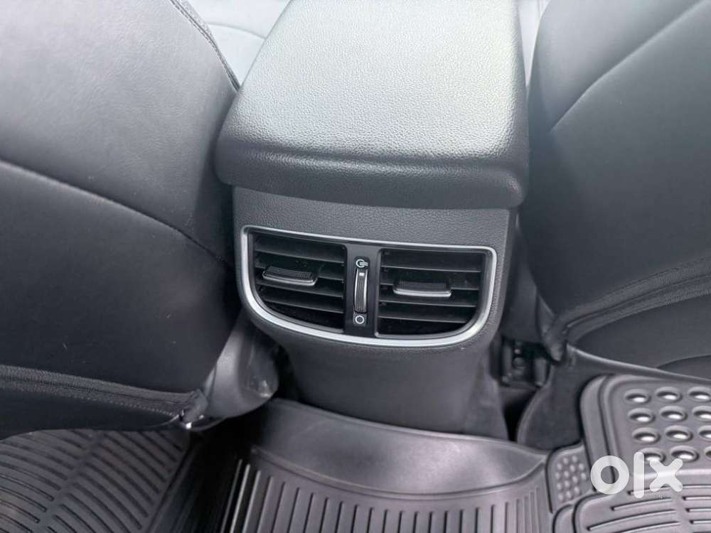 Hyundai Elantra 2.0 S, 2017, Petrol
