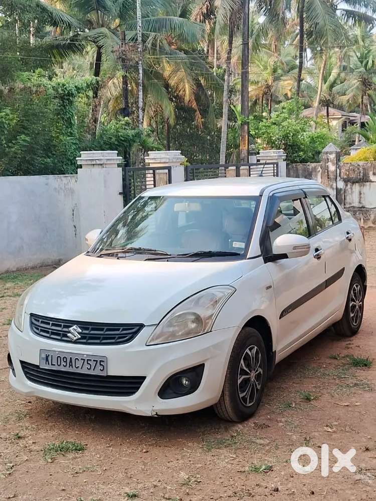 A/c Power Steering 4 Power Vinto Center Lock New Tyre New Battery