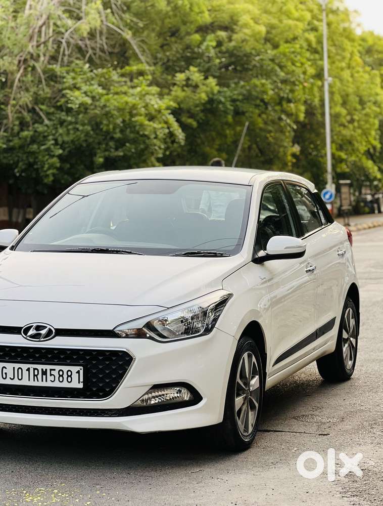 Hyundai I20 Sportz Plus, 2015, Petrol