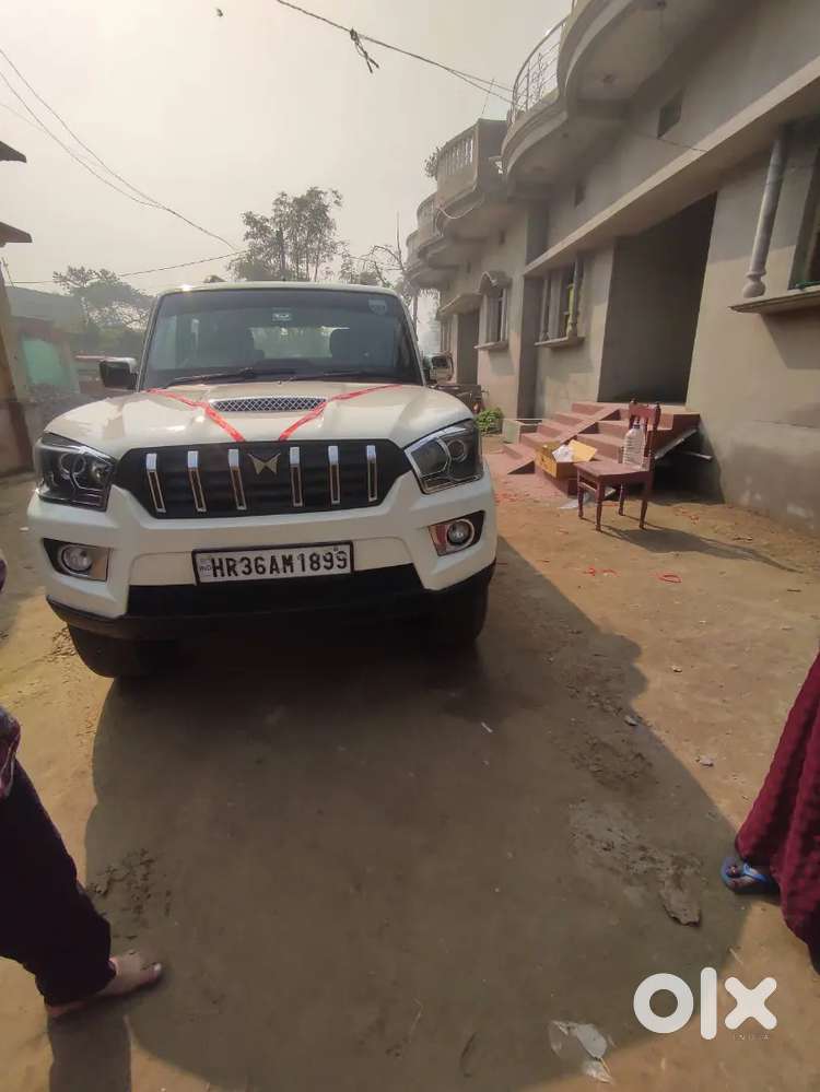 Mahindra Scorpio S6 Plus 2017 Diesel Manual