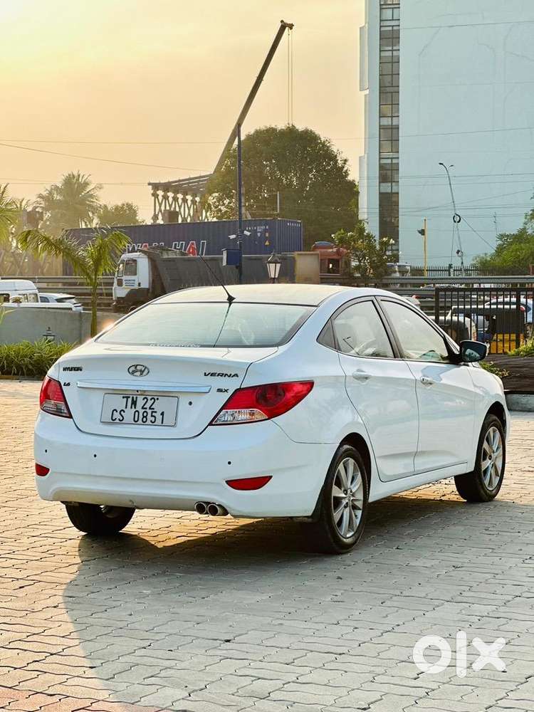 Hyundai Verna 2012 Petrol 94000 Km Driven