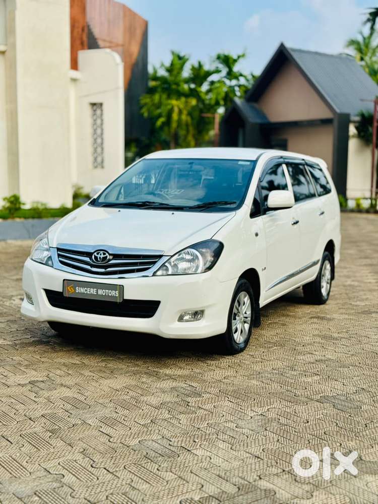 Toyota Innova 2.5 G (diesel) 7 Seater, 2011, Diesel