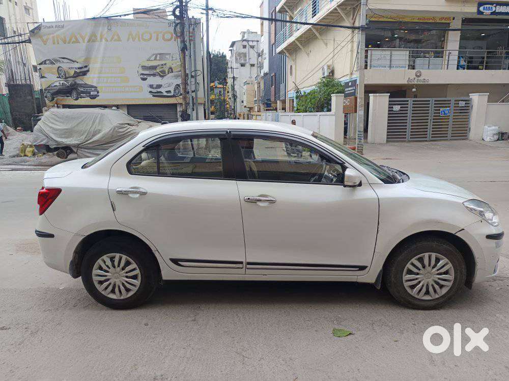 Maruti Suzuki Swift Dzire Vxi Optional, 2023, Petrol