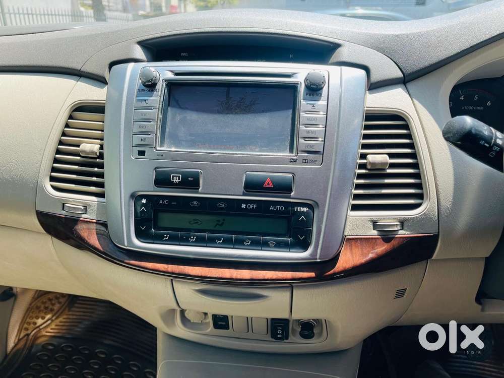 Toyota Innova 2.5 Vx 8 Str, 2014, Diesel