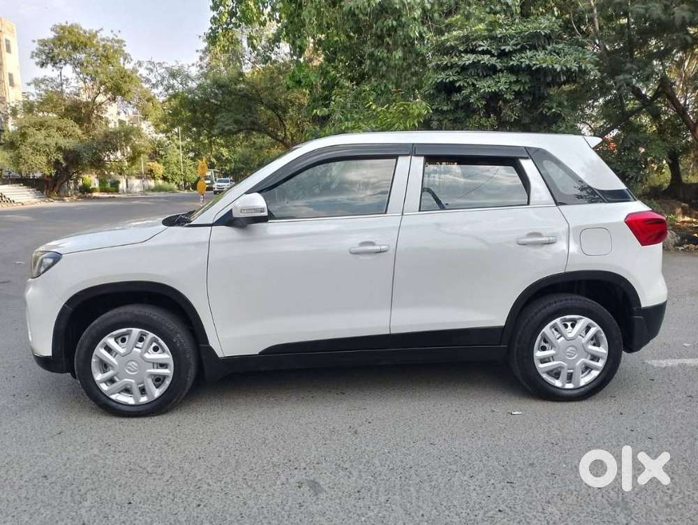 Maruti Suzuki Brezza 1.5 Lxi Smart Hybrid, 2022, Petrol