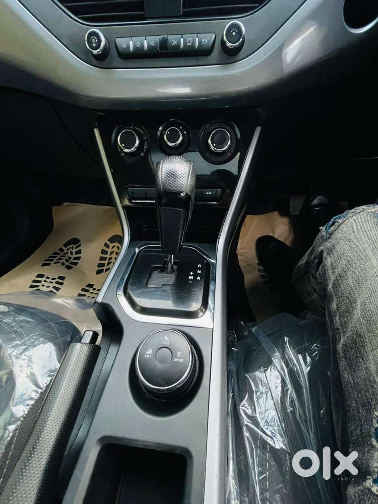 Tata Nexon 1.5 Revotorq Xma Amt (s), 2022, Petrol