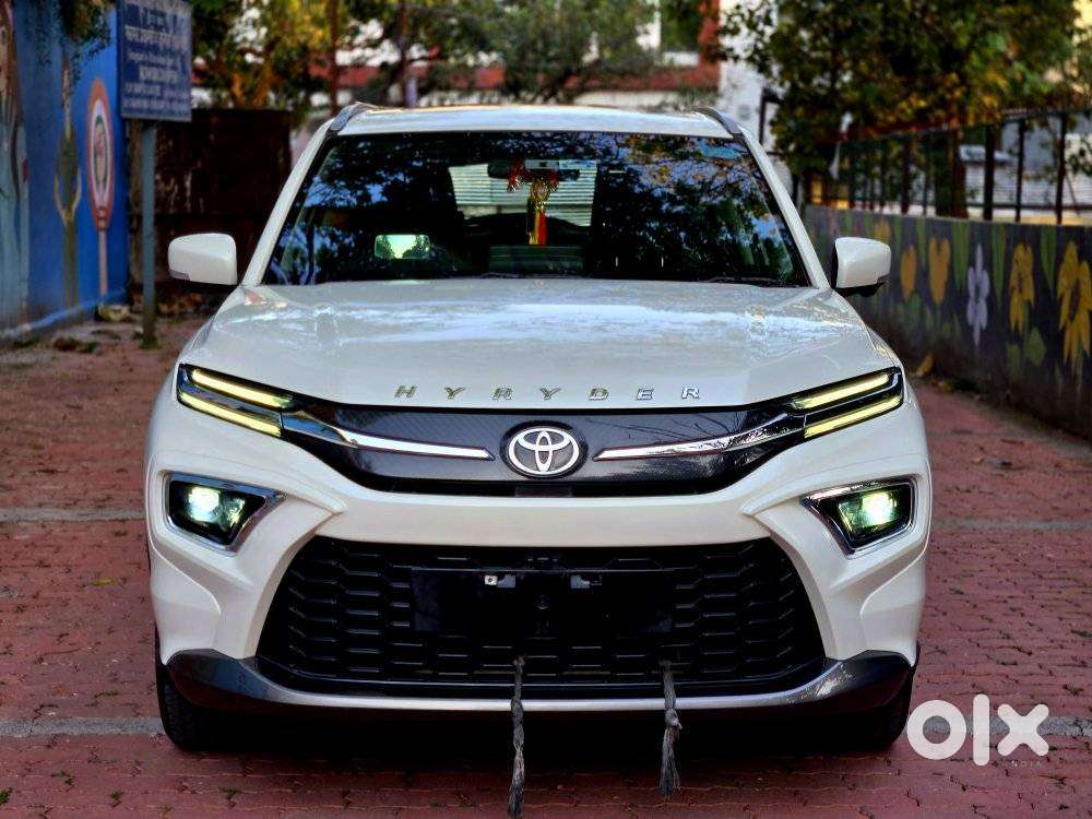 Toyota Urban Cruiser Hyryder 1.5 V Hybrid, 2024, Petrol