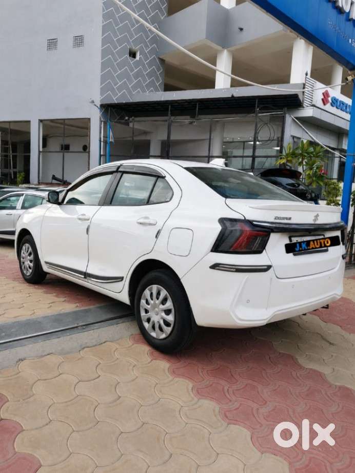 Maruti Suzuki Dzire 1.2 Vxi, 2025, Petrol