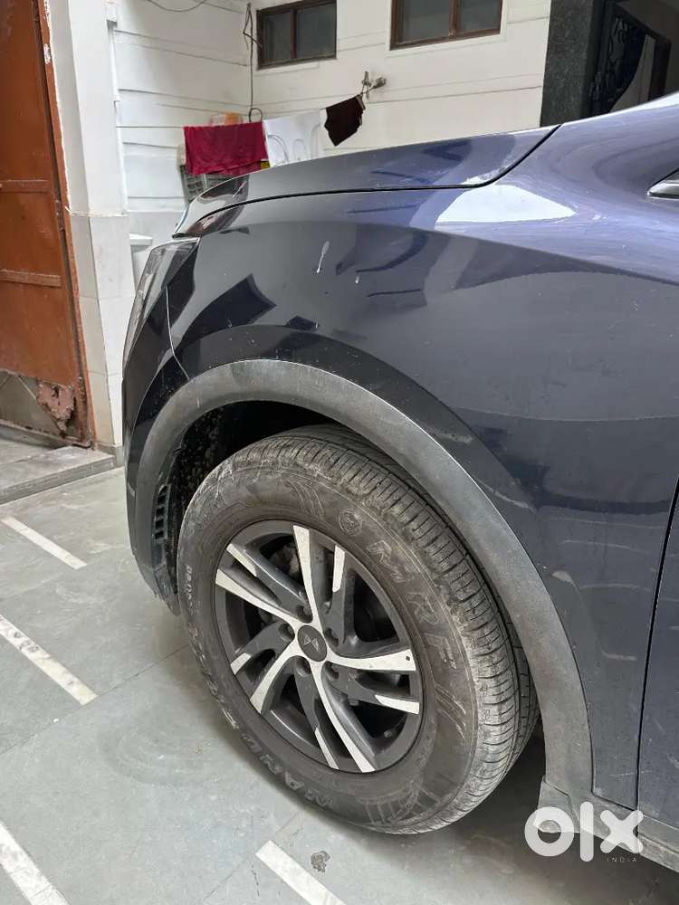 Mahindra Xuv700 2022 Petrol Well Maintained