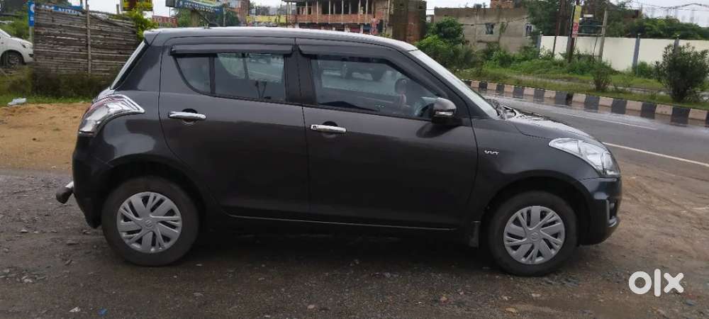 Maruti Suzuki Swift Vxi, 2017, Petrol