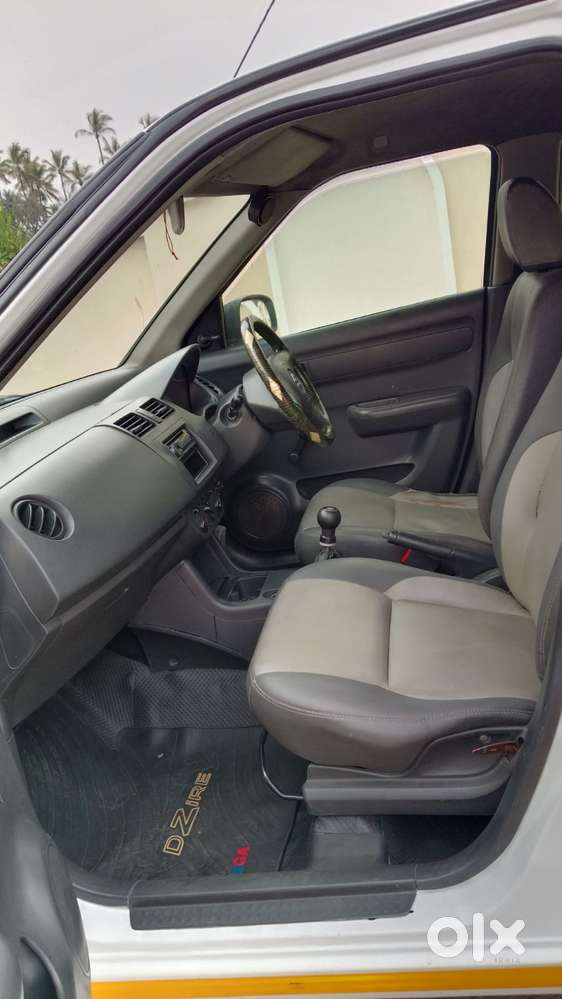Maruti Suzuki Swift Dzire Tour Ldi, 2016, Diesel