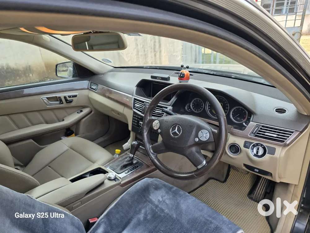 Mercedes-benz E-class 2012