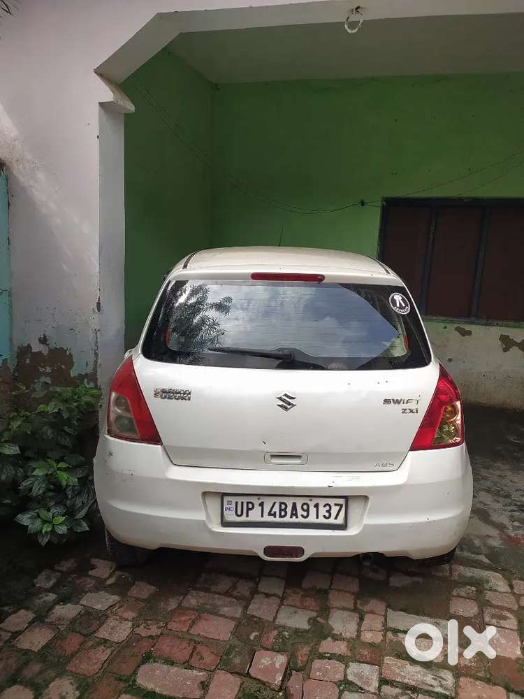 Maruti Suzuki Swift Zxi 2010