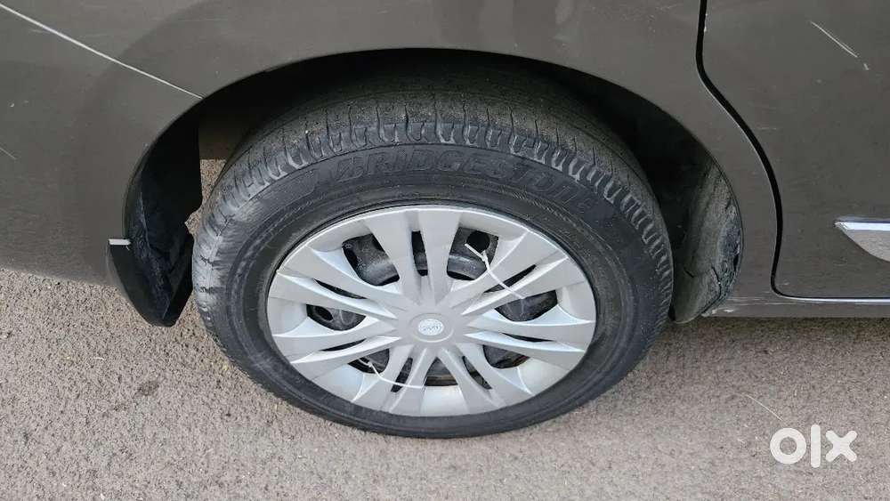 Maruti Suzuki Ertiga 2023 Vxi Petrol