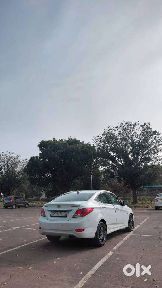 Hyundai Fluidic Verna 2013 Diesel 156000 Km Driven
