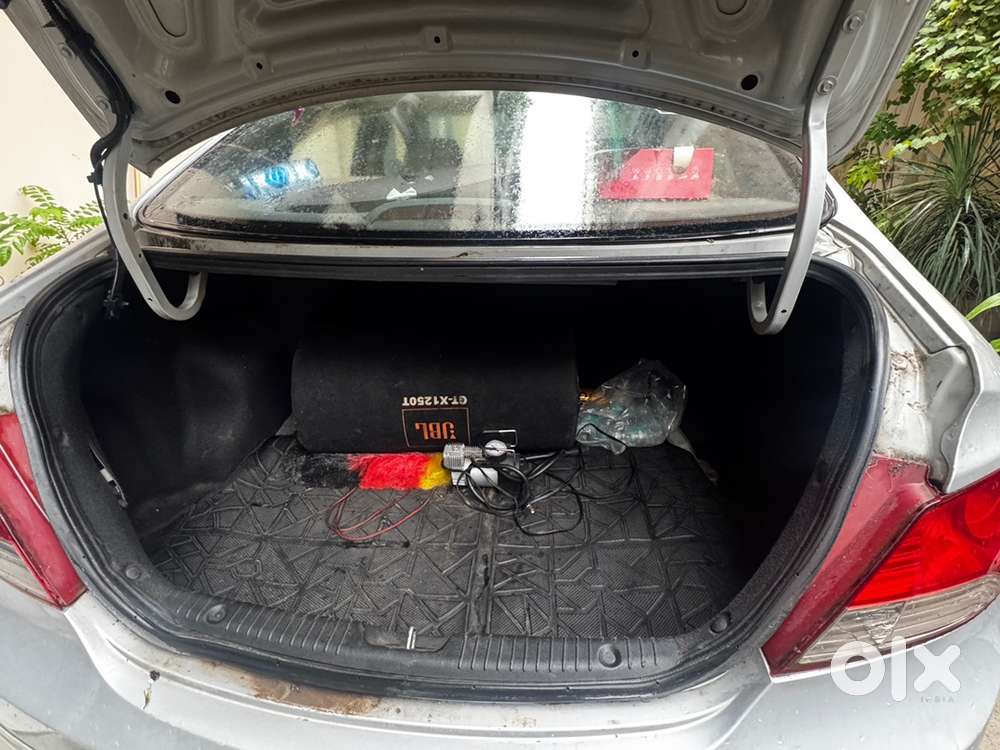 Hyundai Verna Petrol 2013