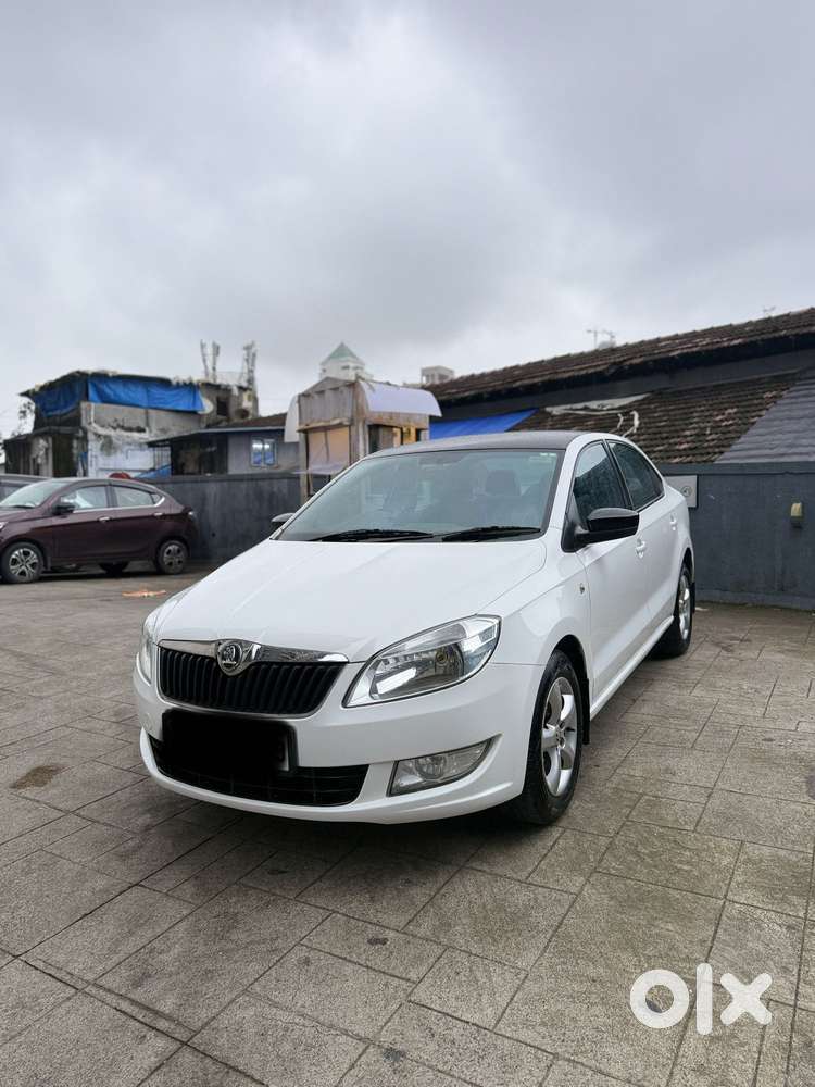 Skoda Rapid 1.5 Tdi At Ambition With Alloy Wheel, 2015, Diesel