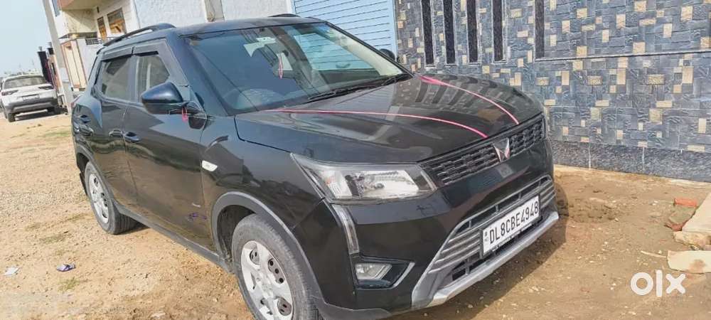Mahanadra Xuv 300 Sunroof Nice Condition Car Ladi Parsan Use Car