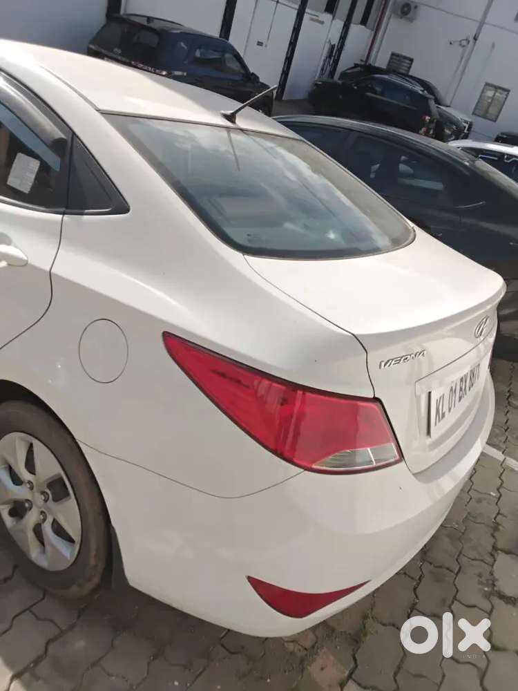 Hyundai Verna, Lady Driven, 40000 Kms