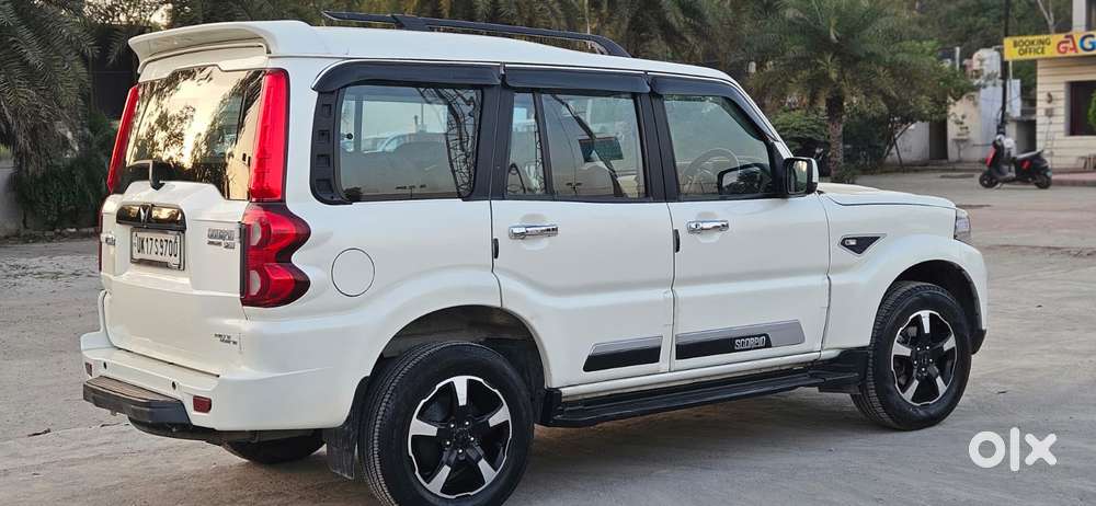 Mahindra Scorpio S11 Mt 7s, 2022, Diesel