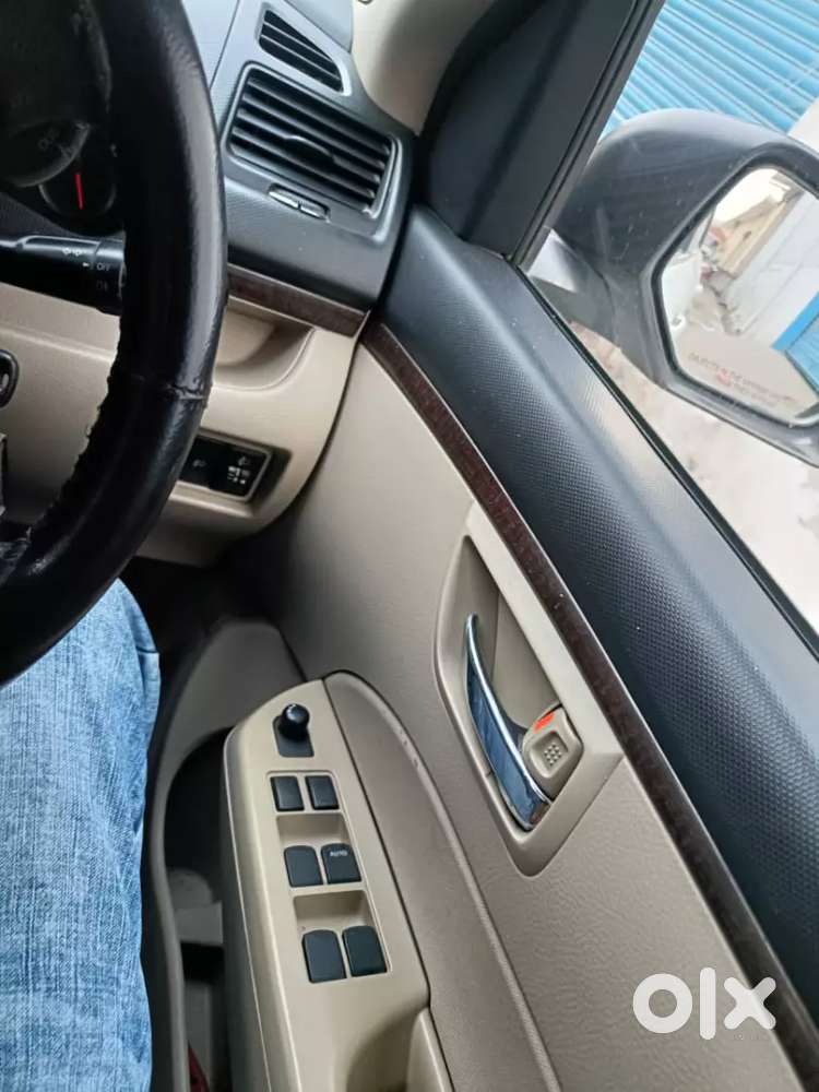 Maruti Suzuki Dzire 2012