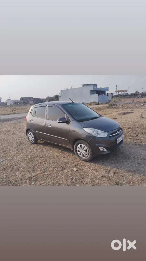 Hyundai I10 2011 Cng & Petrol 69000 Km Driven