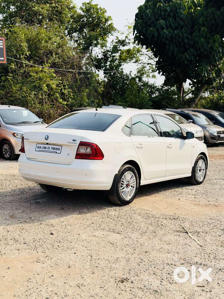 Skoda Rapid 1.6 Mpi Ambition, 2012, Petrol