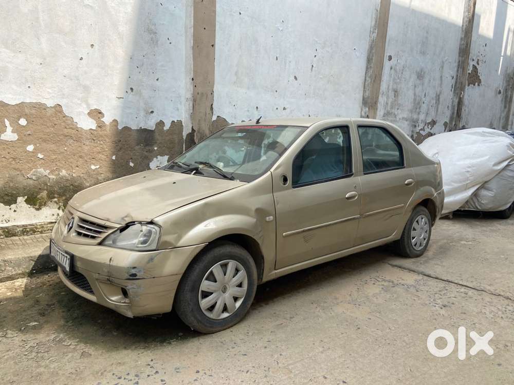 Mahindra Logan Petrol 2012
