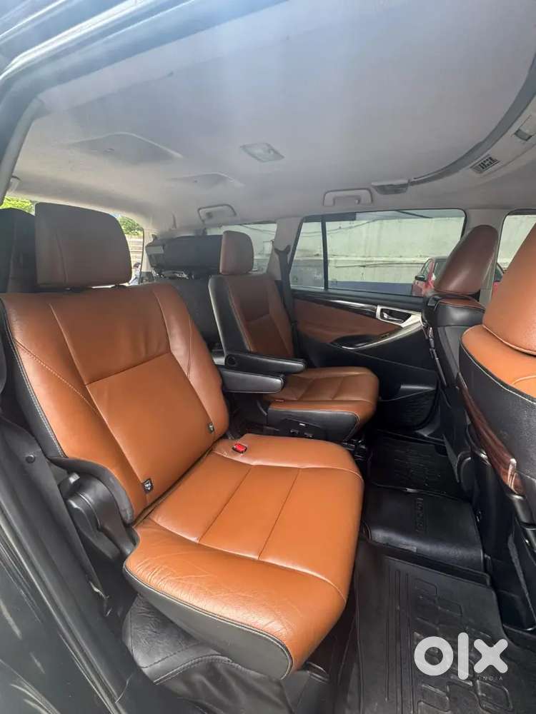 Toyota Innova Crysta 2017 2.8z