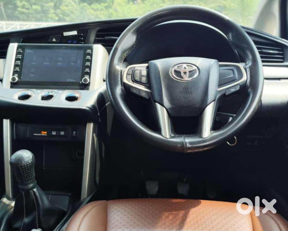 Toyota Innova Crysta 2.4 G Mt 8s, 2022, Diesel