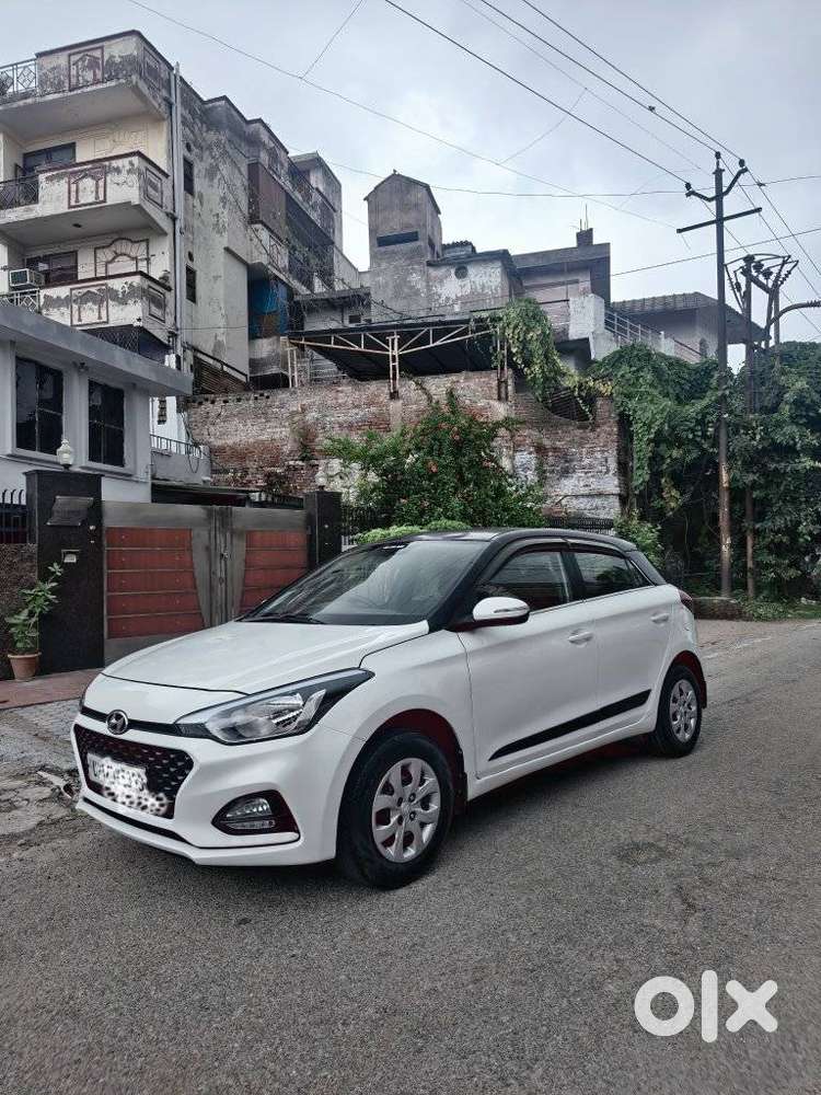 Hyundai I20 1.4 Sportz, 2018, Cng & Hybrids